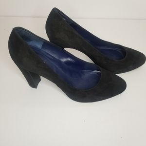 Tahari Dolly Black Suede Pumps